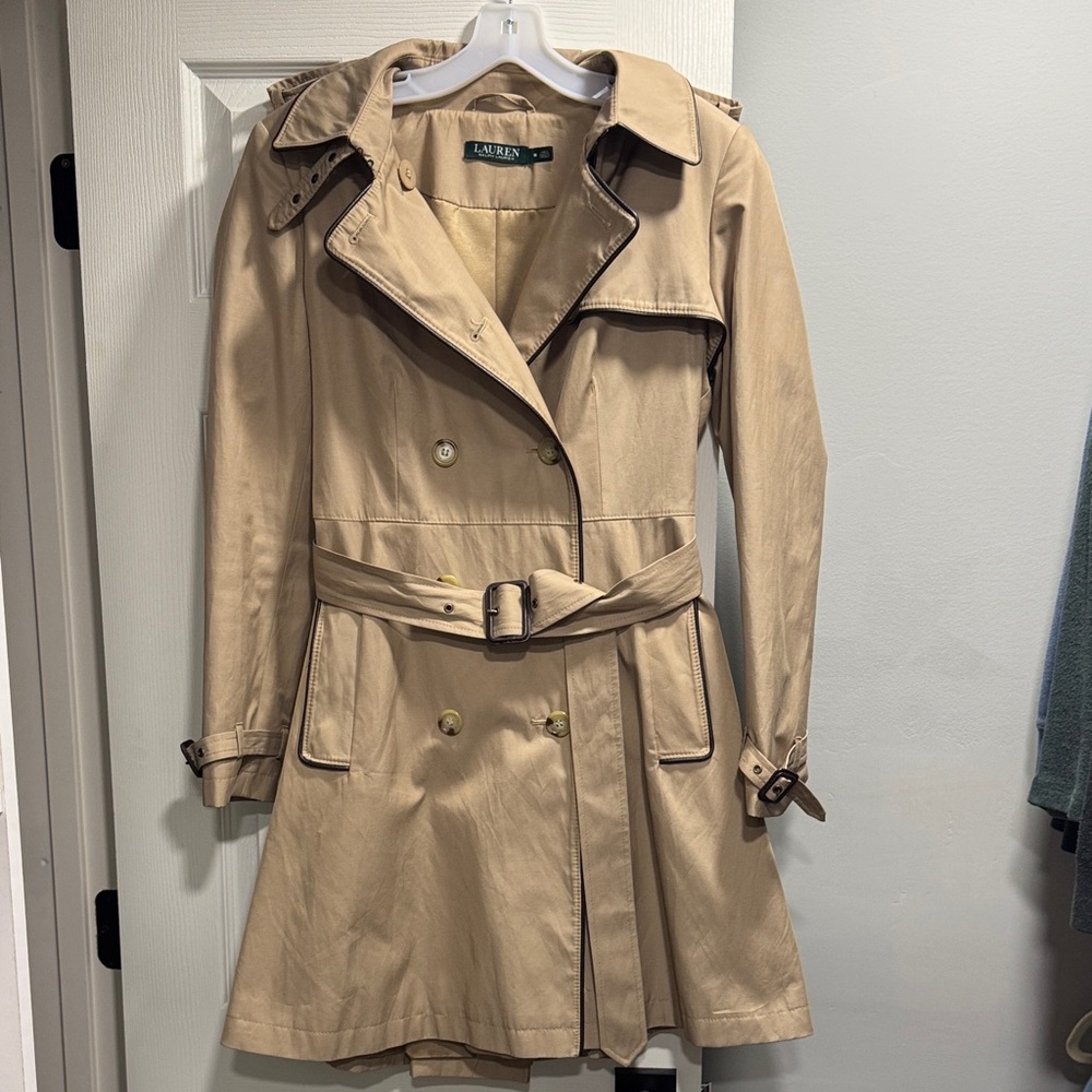 Lauren Ralph Lauren Women’s Tan Trench Coat - Size Medium